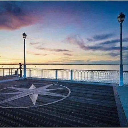 2-4 Pers. Avec Terrasse & Parking A 2 Pas Des Plages De - Fr-1-877-47